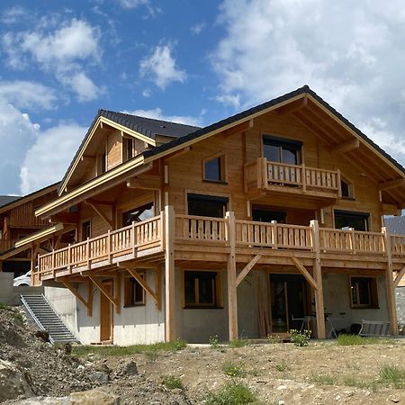 Appartement Lumineux Neuf Dans Bas De Chalet Le Douglas La Joue du Loup Exterior photo