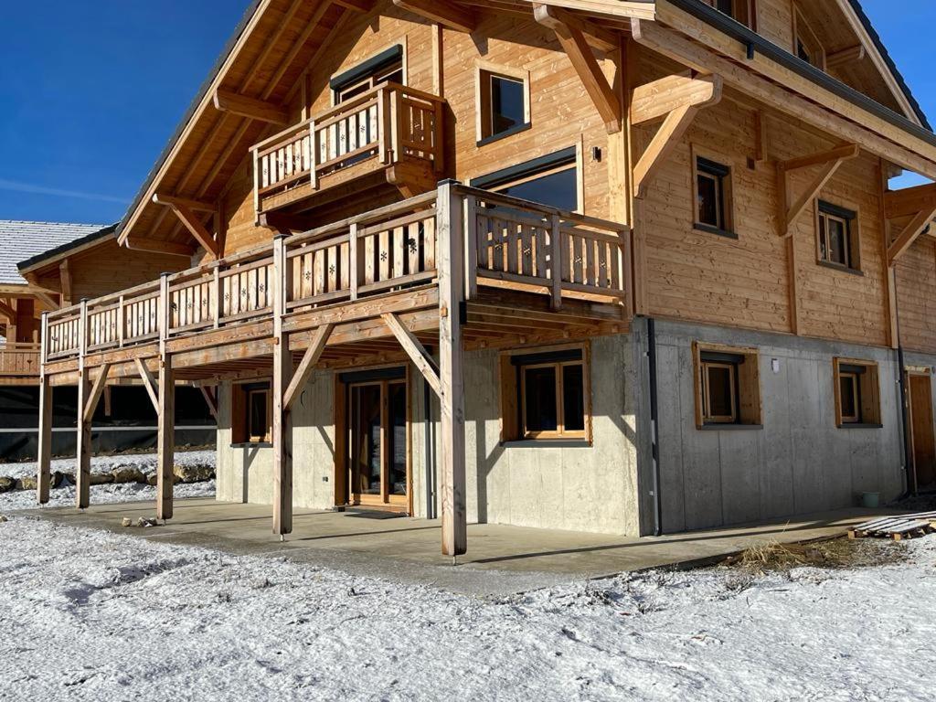 Appartement Lumineux Neuf Dans Bas De Chalet Le Douglas La Joue du Loup Exterior photo